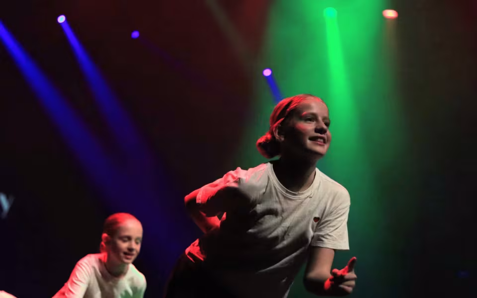 Dance Company Twenty Juleshow begejstrede 1200 publikummer