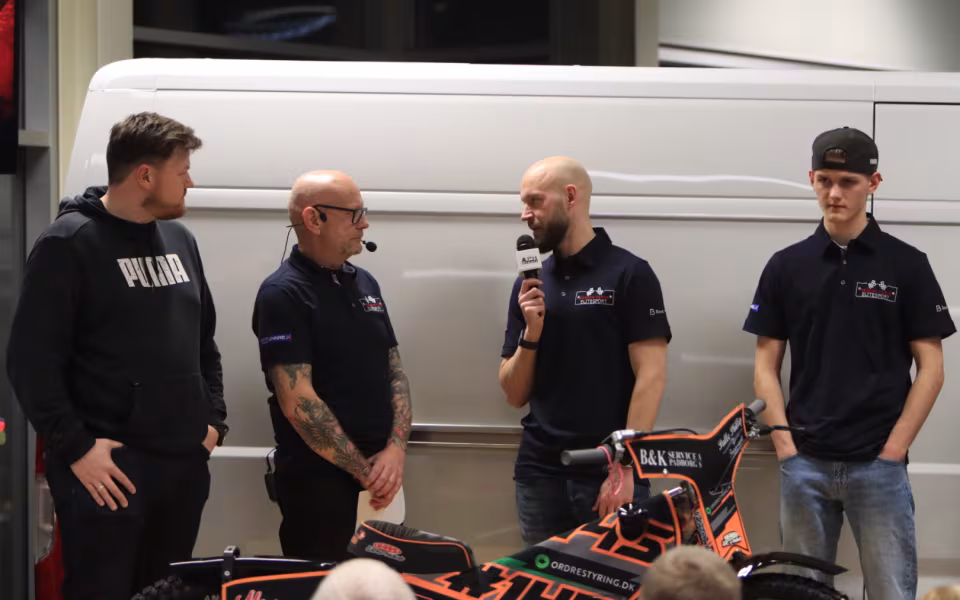 Speedwayfans samledes til sæsonstartaften