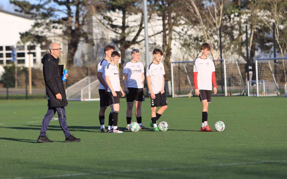 Varde U-19 Vinder 6-0 Over SGI/SSK