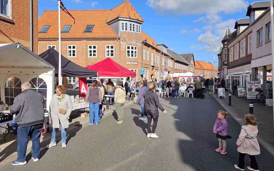blev Ølgod midtby forvandlet til en festlig oase under arrangementet Late Night.