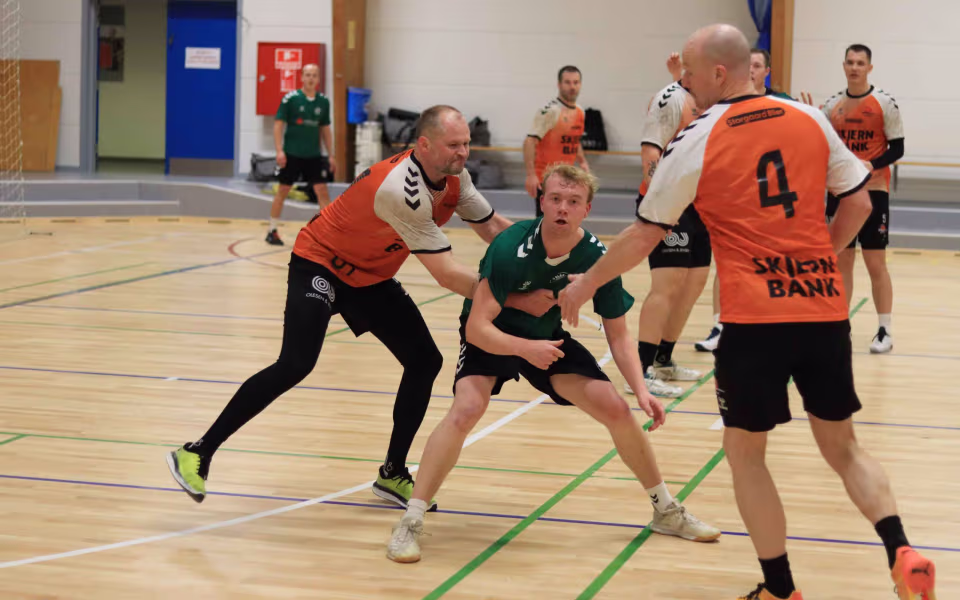 Blåbjerg HK herrer på førstepladsen