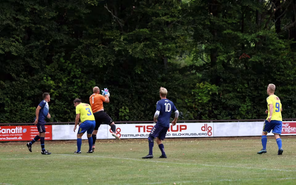 HTS-serie 1 åbner efterårssæsonen med fortjent 3-0-sejr - Se filmklip fra kampen