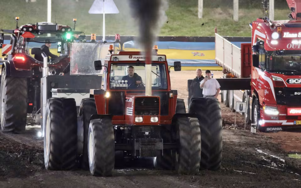 Powerpull og Truckshow skabte folkefest i Outrup