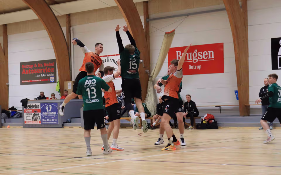 Blåbjerg HK herrer på førstepladsen