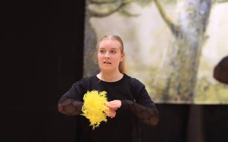 Forårsopvisning styrker integration i Outrup