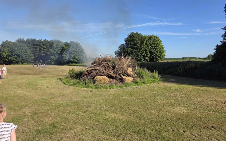 Sankt Hans i Ølgod samlede omkring 300 deltagere