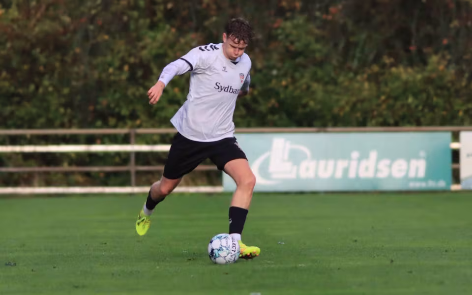 Varde redder point i overtiden