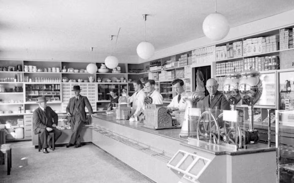 Interiør fra Skovlund brugsforening 1938