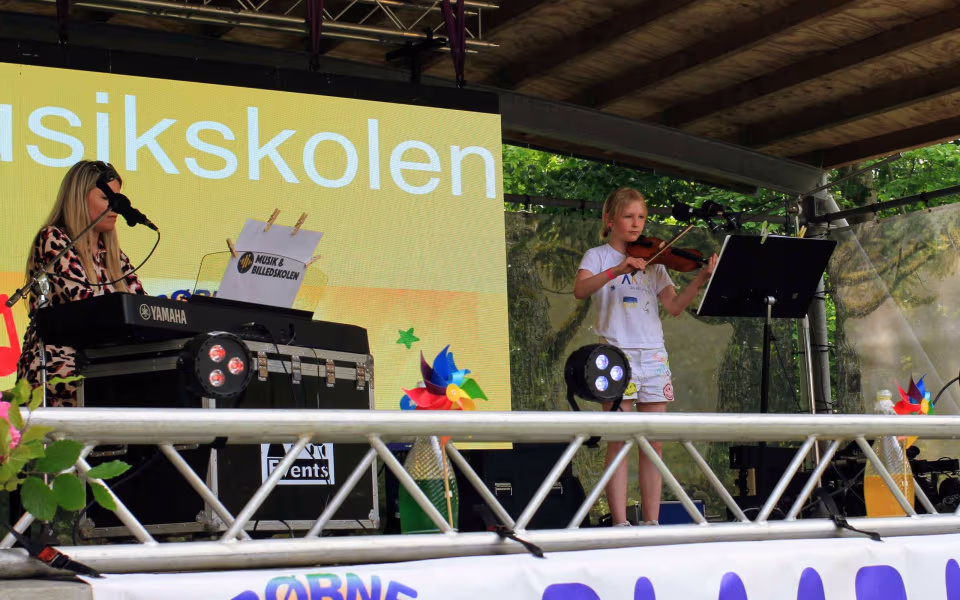 Musikfest samlede generationer i Outrup