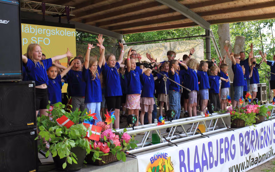 Musikfest samlede generationer i Outrup