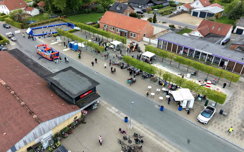 Stor deltagelse til Tistrup Screaming Carneval på torvet - Se de mange billeder