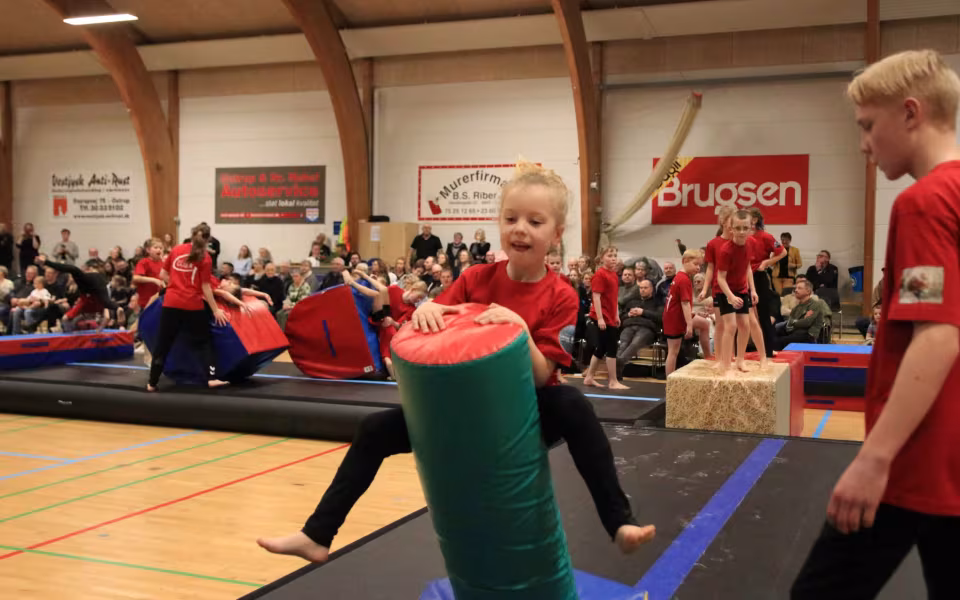Forårsstemning i Outrup med GUB Gymnastik