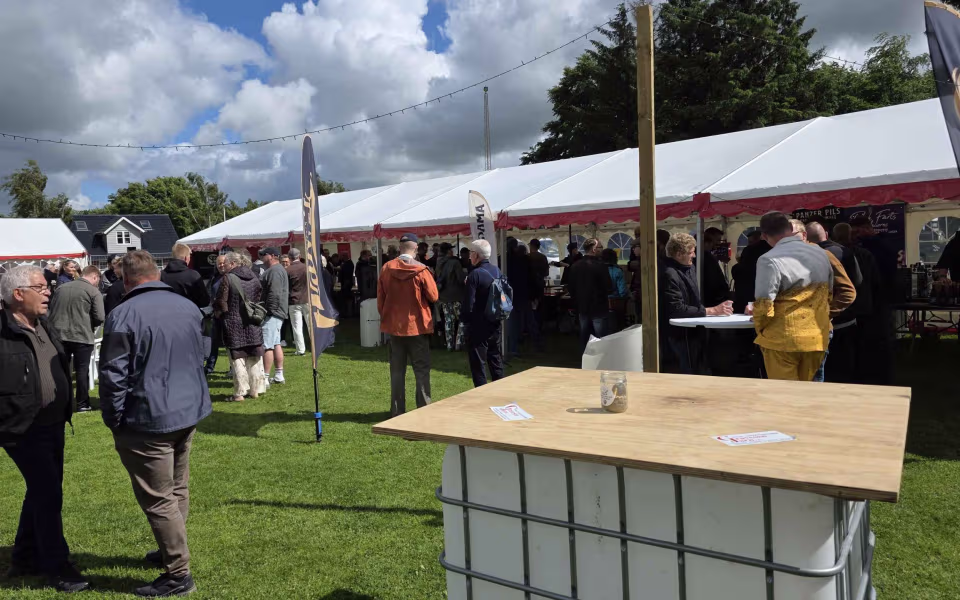 Ølgod BEER Festival 2026 bød på smag, musik og fællesskab - Se billeder fra dagen.