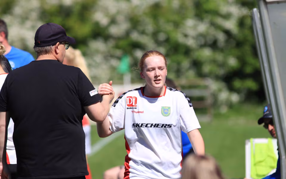 Varde U-19 piger sejrer hjemme