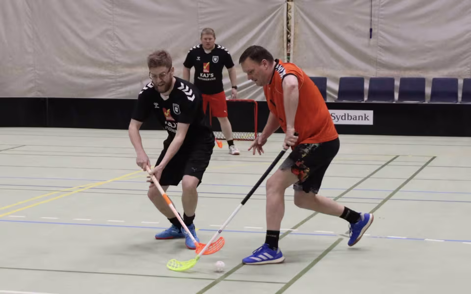 Varde-mesterskab i floorball afholdt