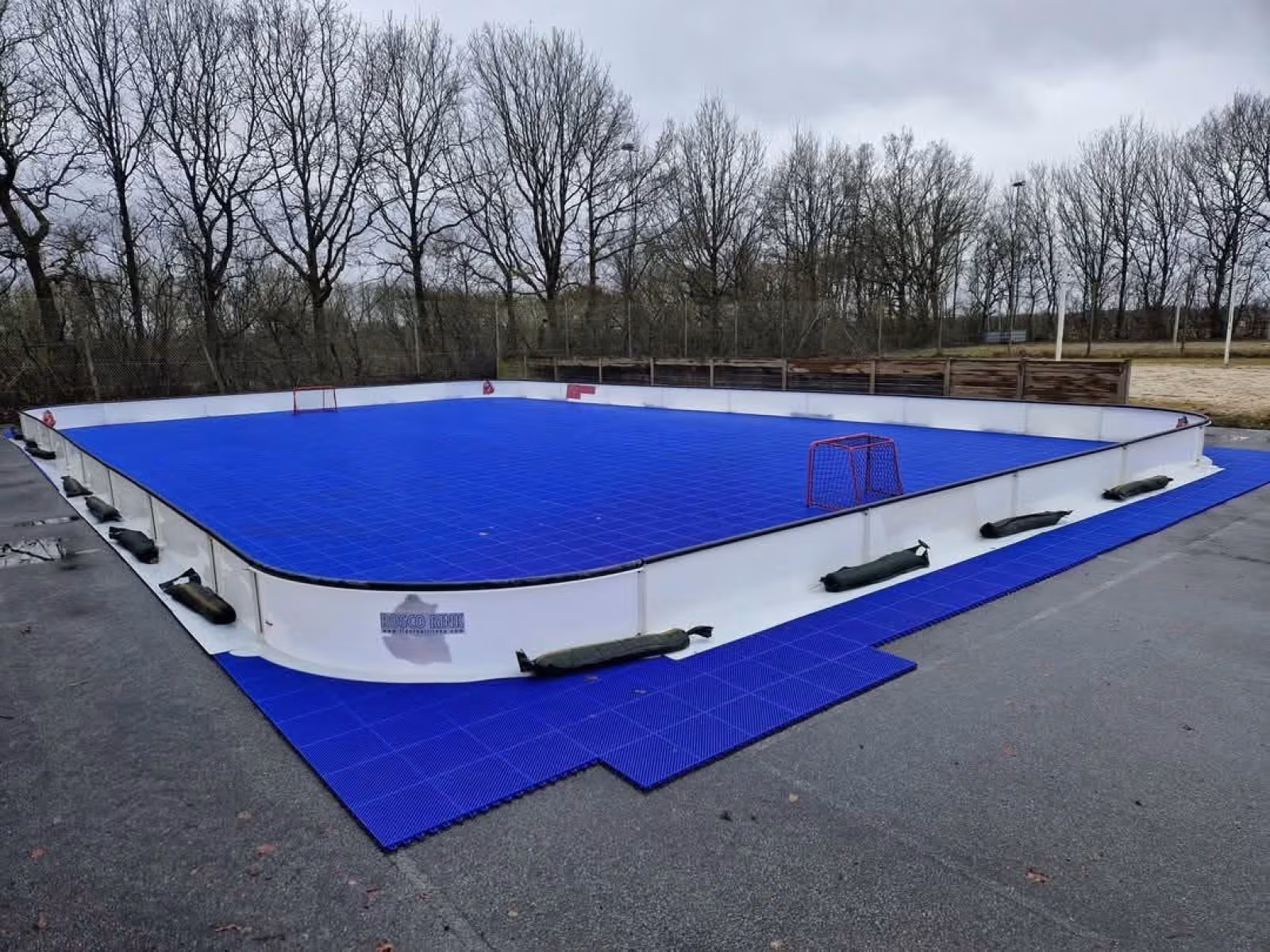 Sommerfloorball starter ved Nordenskov Skole