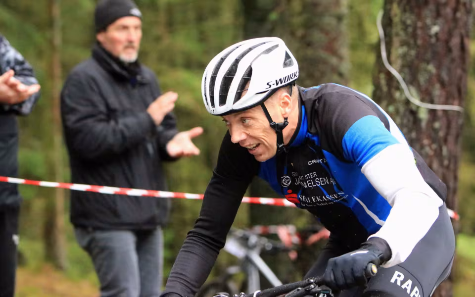 Mountainbike ryttere imponerede trods vådt vejr
