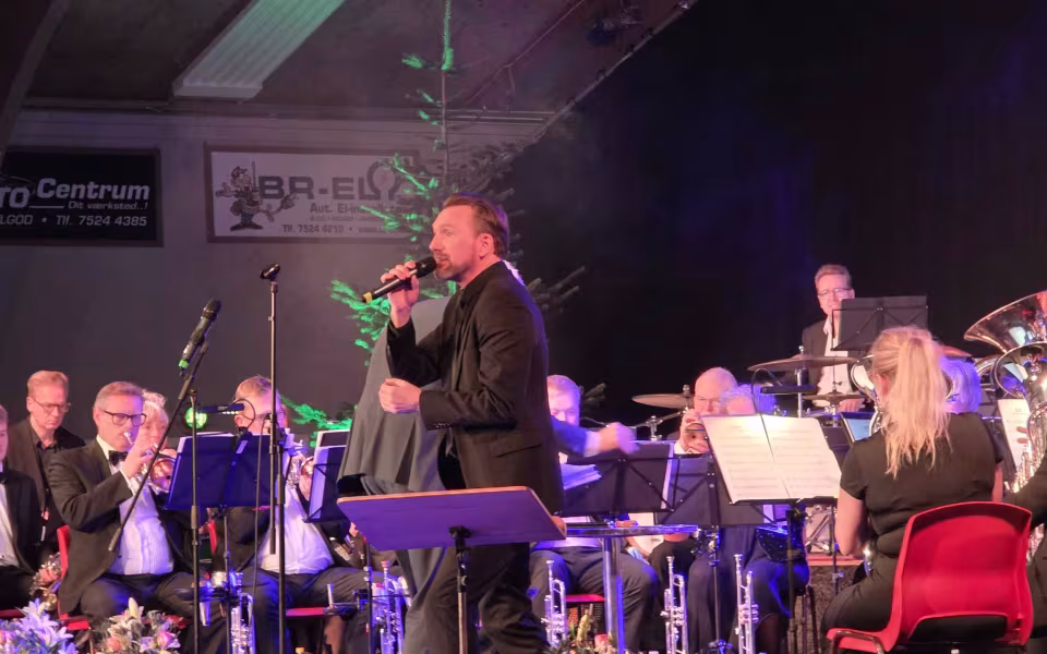 Billeder fra festlig nytårstradition i Ølgod, Lions’ nytårskoncert samlede 475