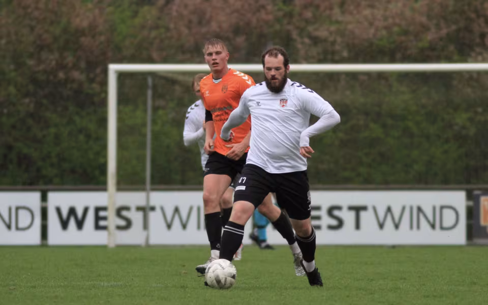 Varde taber klart til Helle FC