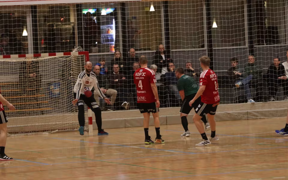 Blåbjerg HK  fejrer håndboldfest trods nederlag