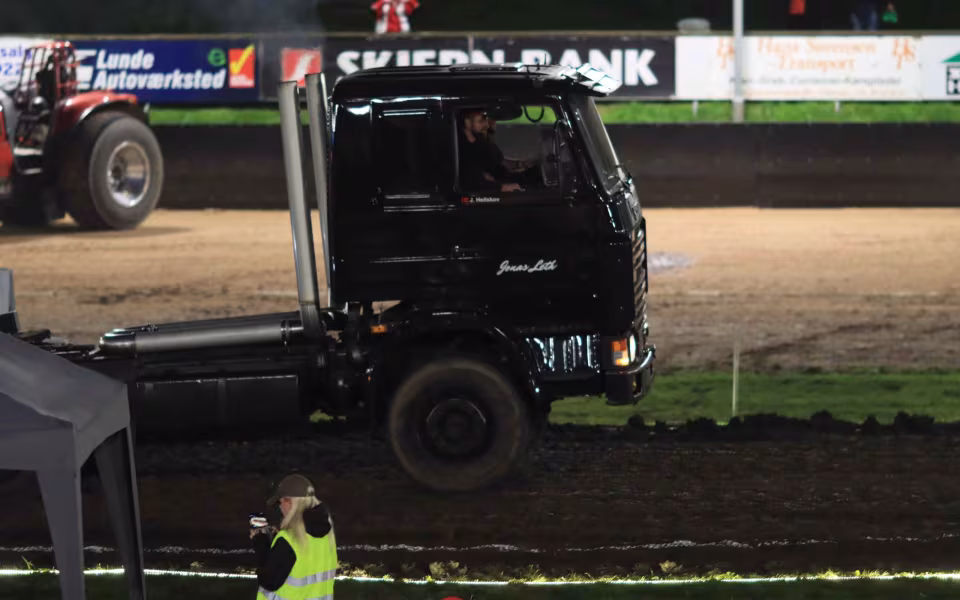 Powerpull og Truckshow skabte folkefest i Outrup