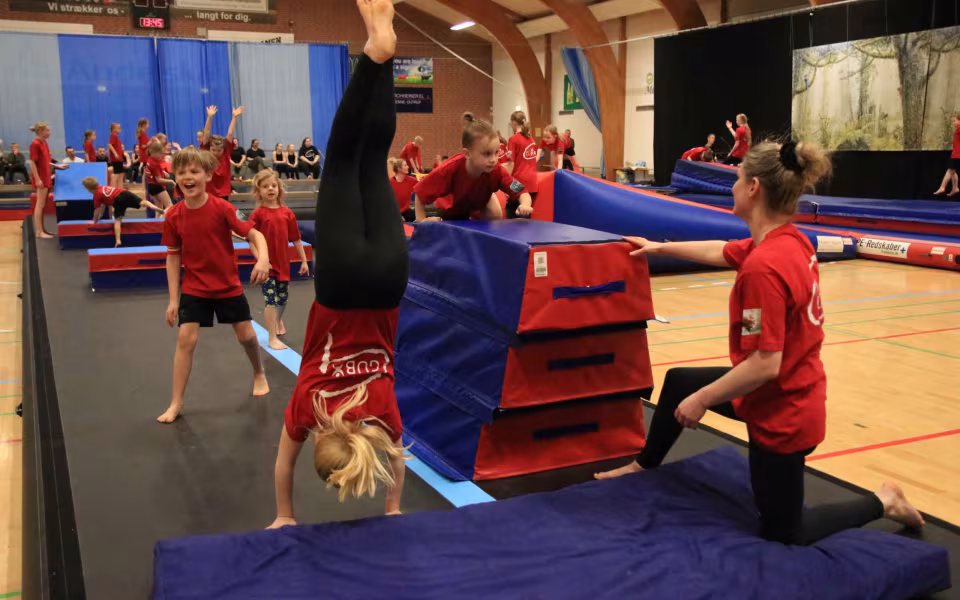 Forårsstemning i Outrup med GUB Gymnastik