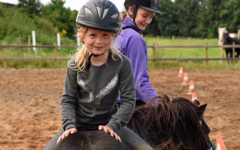 Ridelejr 2017 på Ansager Rideklubs nye hjemsted