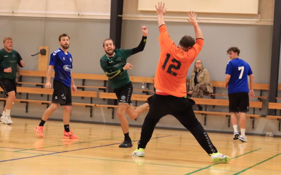 Begge Blåbjerg Hold Led Nederlag