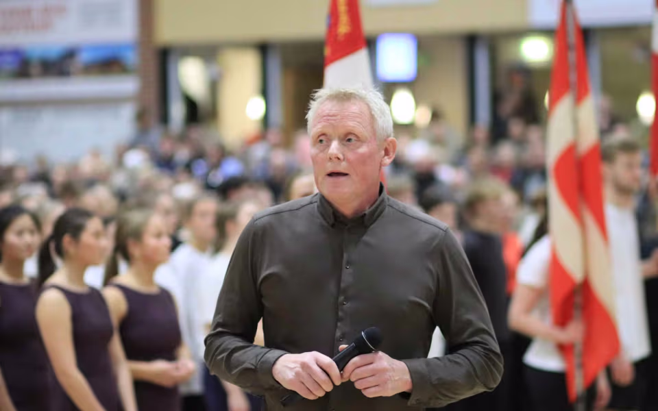 Julegymnastik samler fuldt hus