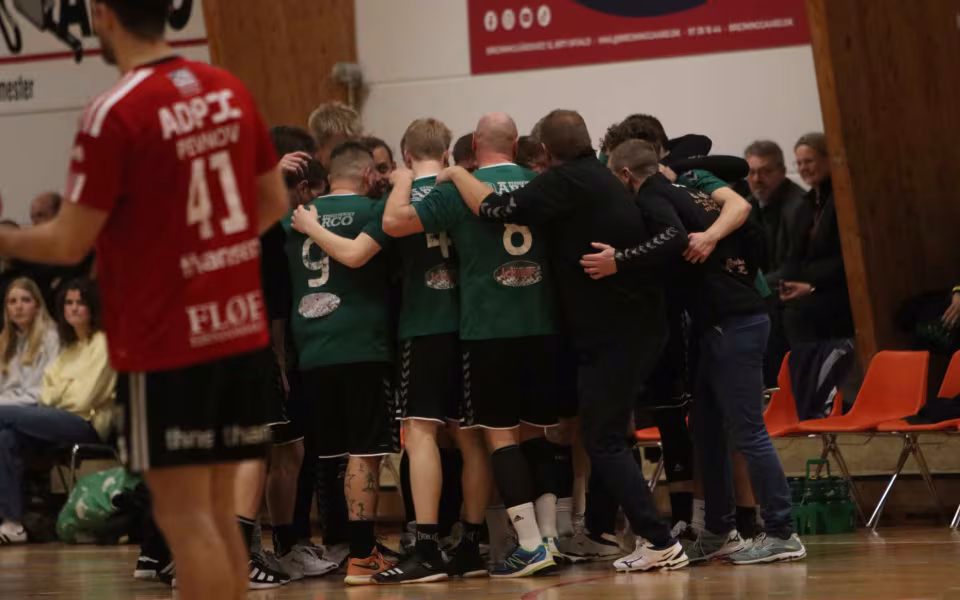 Blåbjerg HK  fejrer håndboldfest trods nederlag
