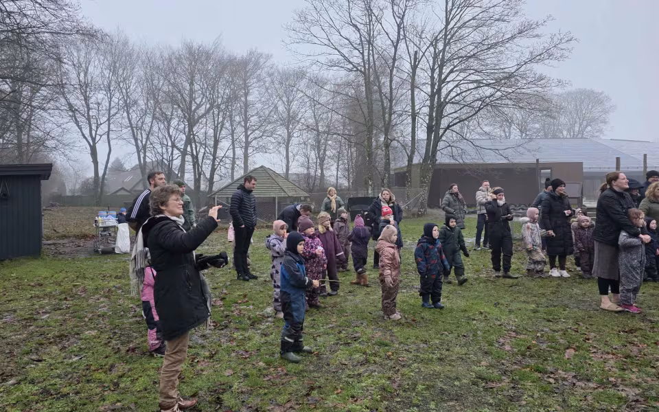 Indvielse af nyt legetårn ved Møllehuset i Tistrup