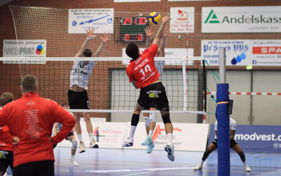 ASV Elite vinder dramatisk duel