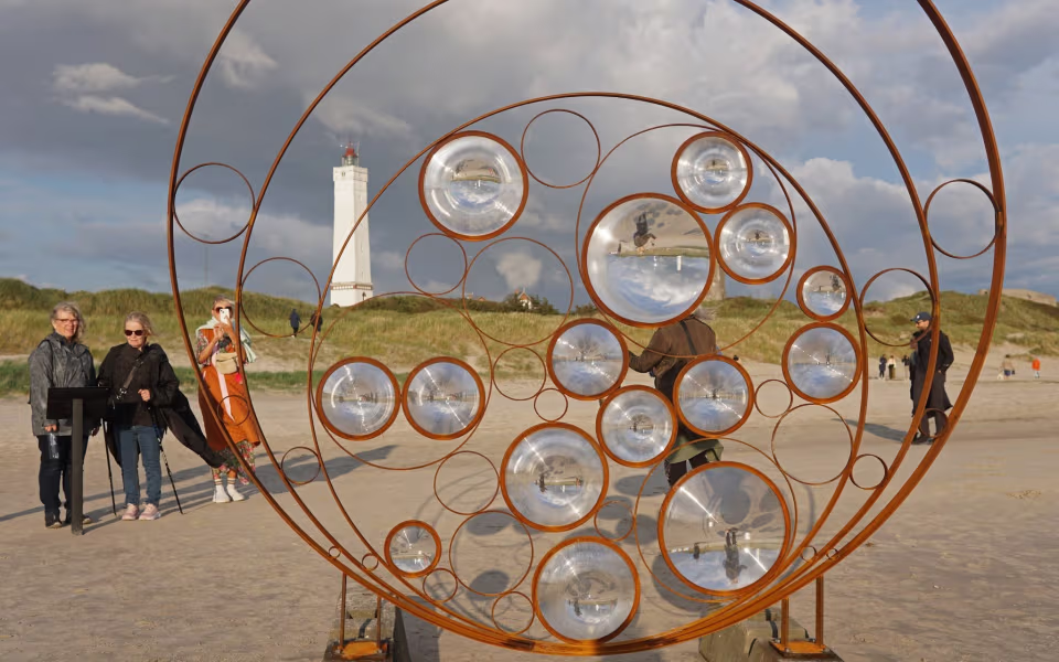 Kunstudstilling åbner ved Blåvand Strand