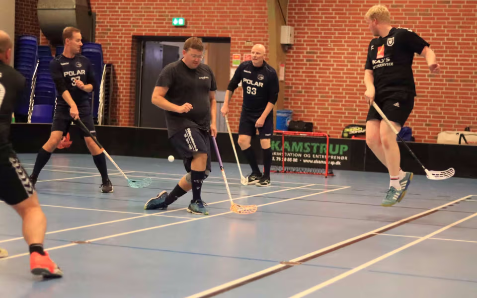 Floorball-sæson skudt i gang