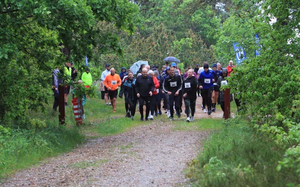 Løbefest trods regn i Ho