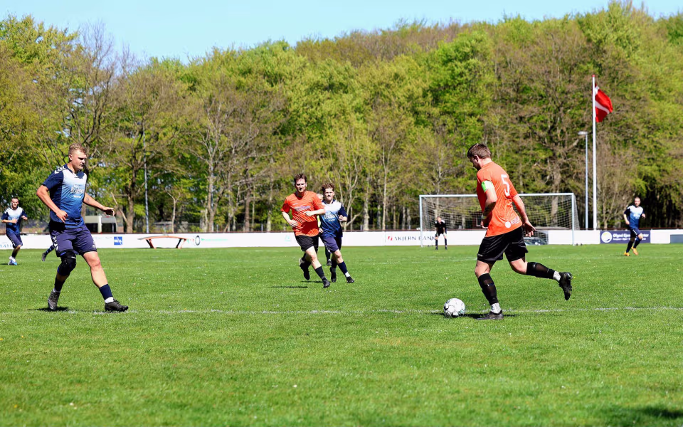 HTS fodbold serie 3 herre tabte 0 -1 til Alslev på Tistrup Stadion.