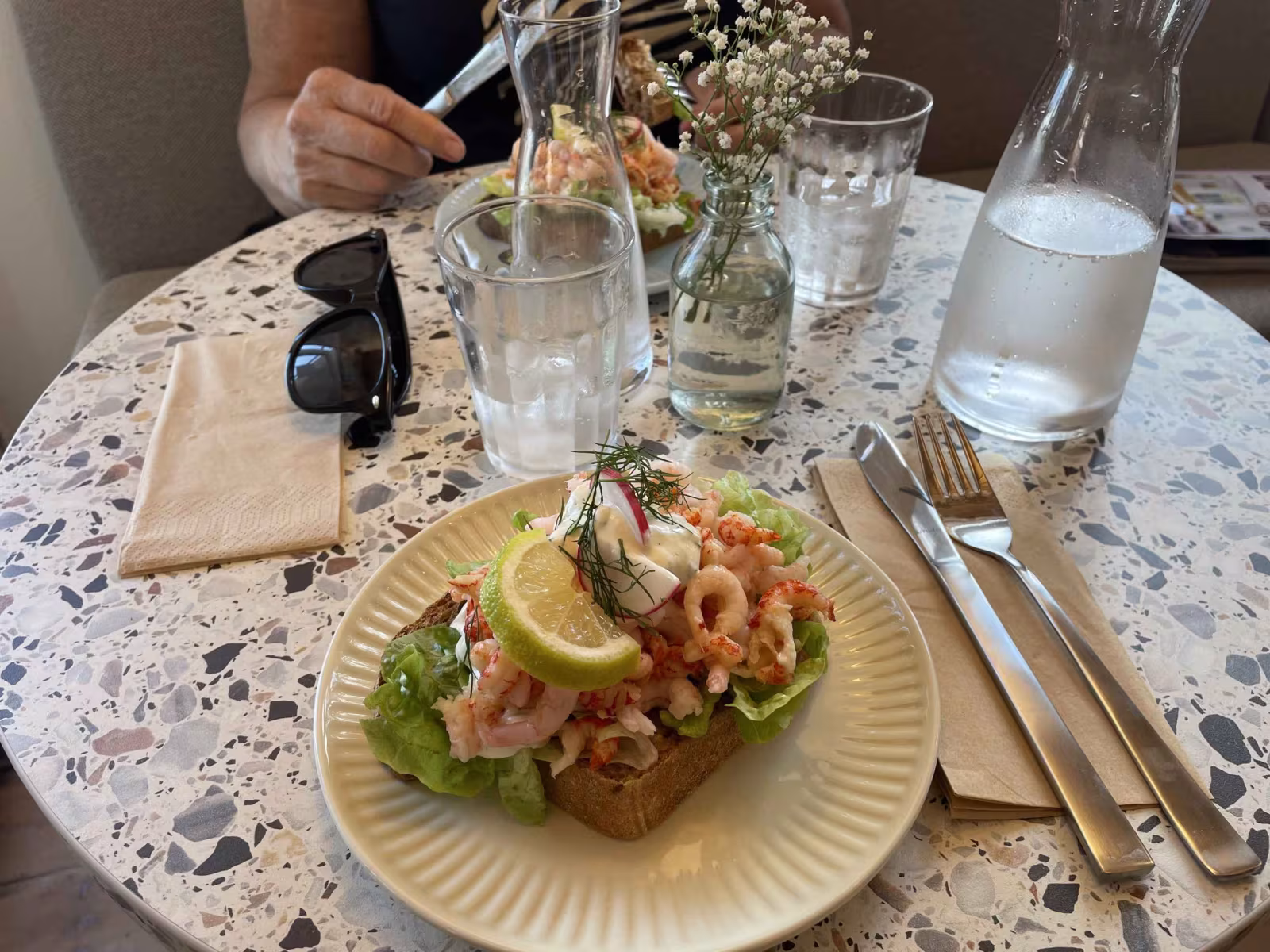 Så fik vi besøgt den nye Cafe` i Nr. Nebel