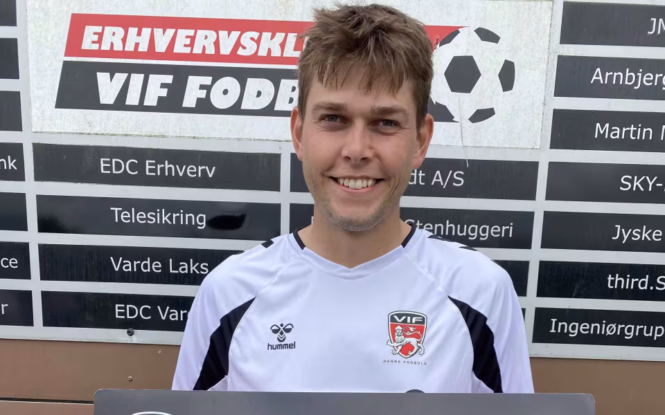Varde tromlede mod puljetoppen