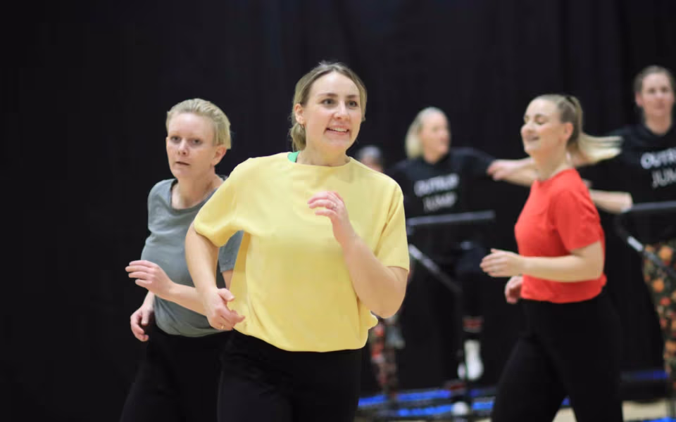 Julegymnastik samler fuldt hus
