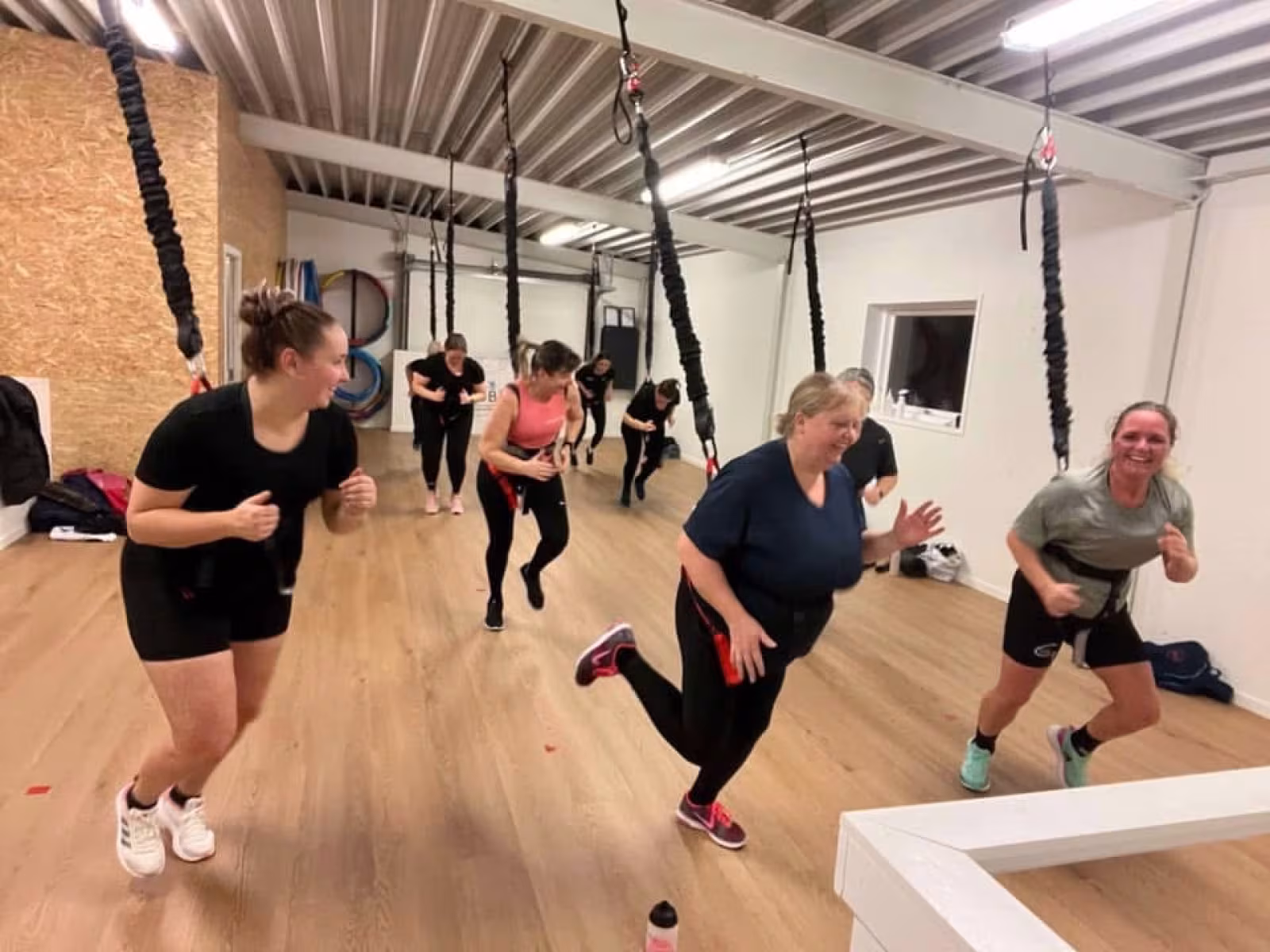 Træn sjovt med Bungee Fitness