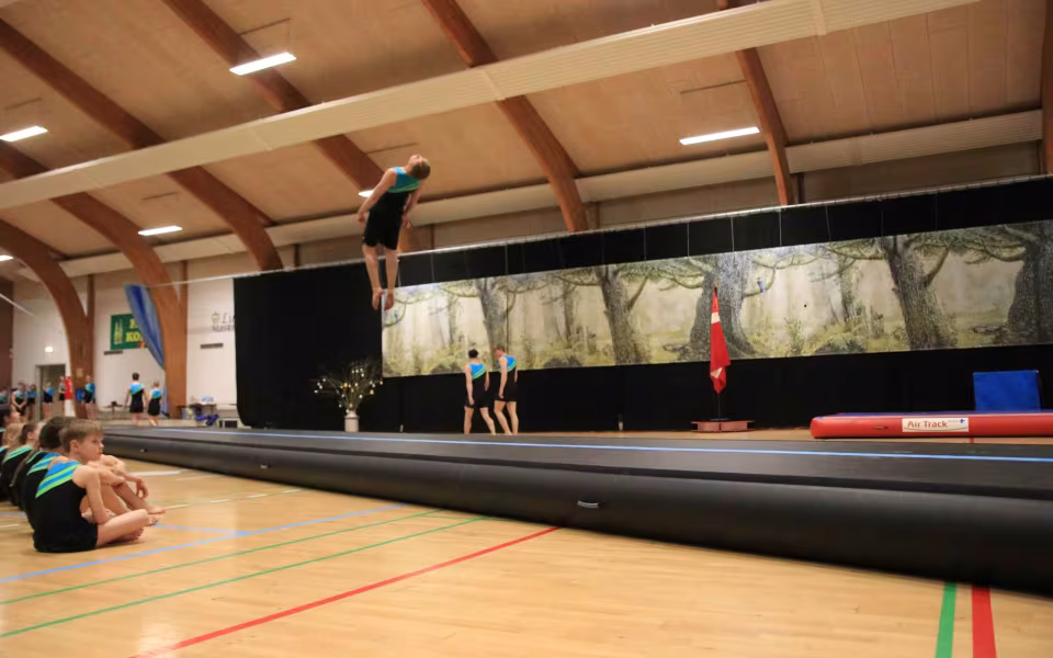 Forårsstemning i Outrup med GUB Gymnastik