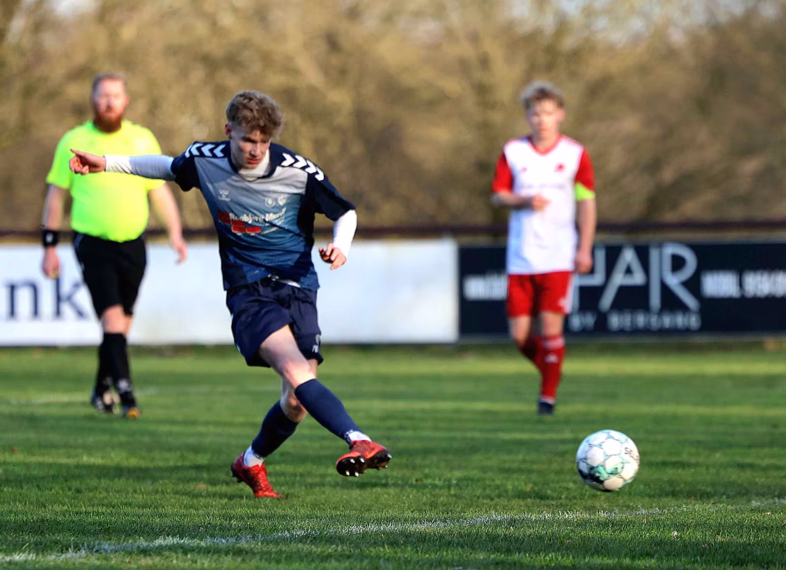 HTS U19 vinder 5-1 over SGI. Se de mange billeder.