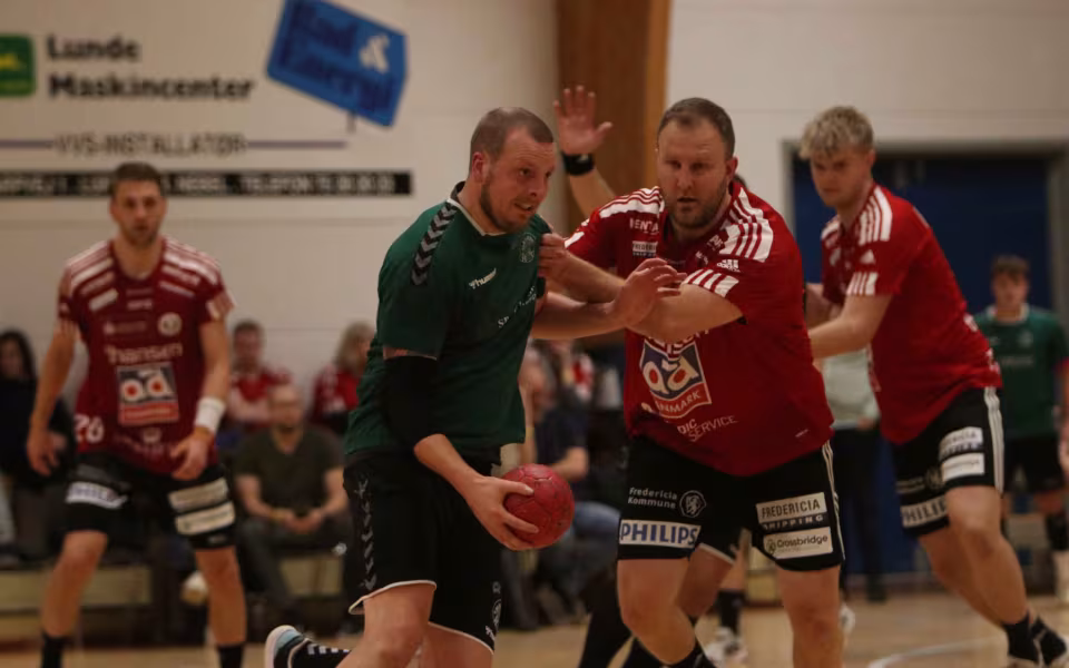 Blåbjerg HK  fejrer håndboldfest trods nederlag