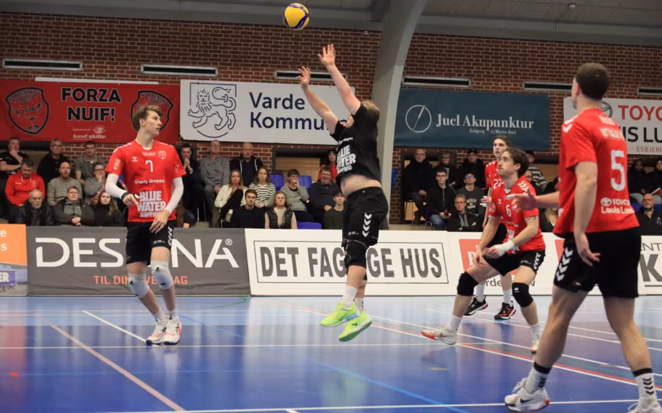 Nordenskov triumferer i tæt volleyballkamp