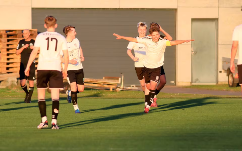 Varde U-19 Vinder 6-0 Over SGI/SSK