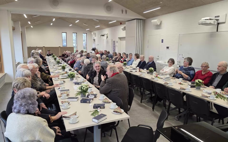 Godt 70 til fællessang og julehygge i Ølgod Kirkehus.   