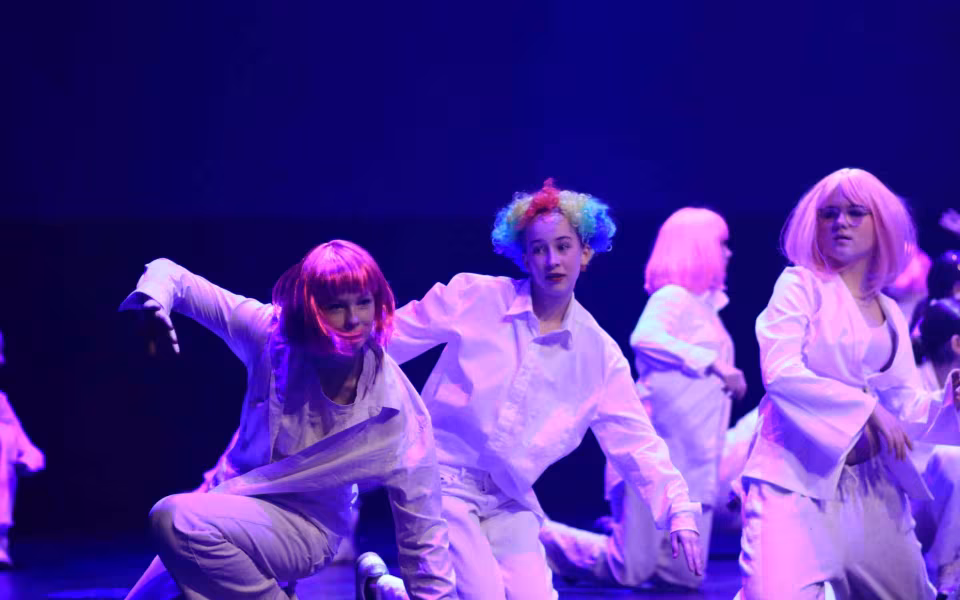 Dance Company Twenty Juleshow begejstrede 1200 publikummer