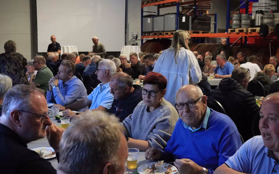 Verdensmester kastede glans over sponsoraften