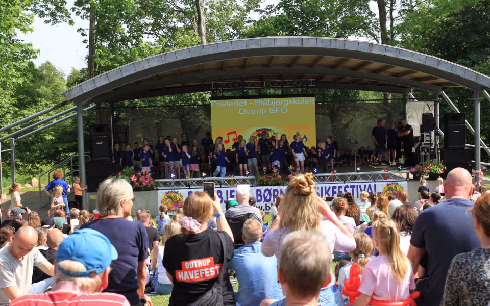 Musikfest samlede generationer i Outrup