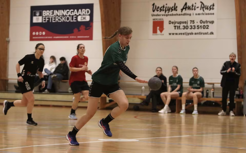 Blåbjerg HK Serie 2 damer triumferer med sejr